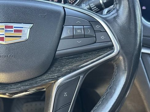 Used 2021 Cadillac XT5 Premium Luxury AWD/4WD image 23