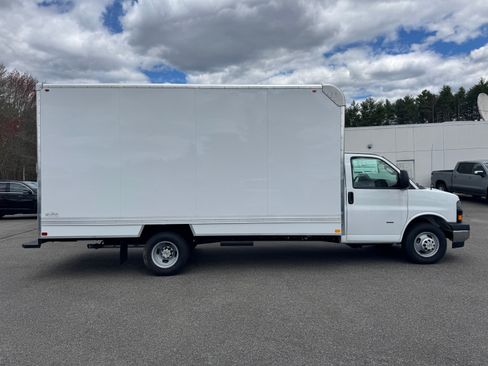 New 2025 Chevrolet Express 3500 w/ Power Convenience Package RWD image 2