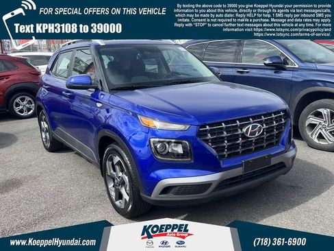 Used 2025 Hyundai Venue SEL image 1