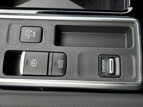 New 2026 Nissan Pathfinder SL image 19