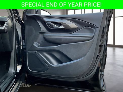 Used 2023 GMC Terrain SLT w/ LPO, Floor Liner Package image 26