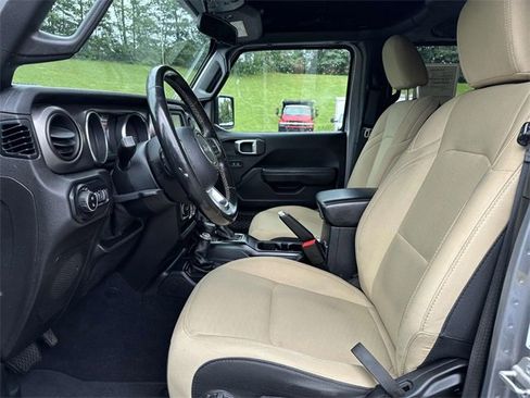 Used 2020 Jeep Gladiator Sport w/ Quick Order Package 24S image 23