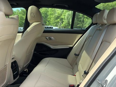 Used 2021 BMW 330i xDrive Sedan w/ Premium Package AWD/4WD image 27
