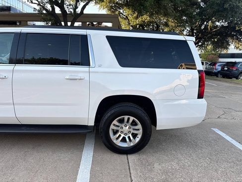 Used 2015 Chevrolet Suburban LT RWD image 5