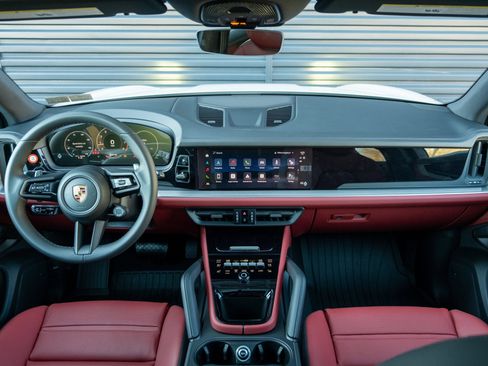 New 2026 Porsche Cayenne image 20