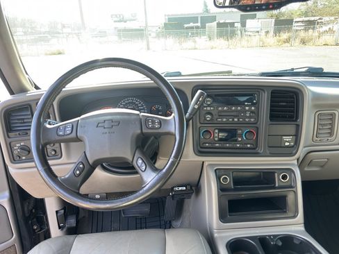 Used 2003 Chevrolet Silverado 2500 LT image 17