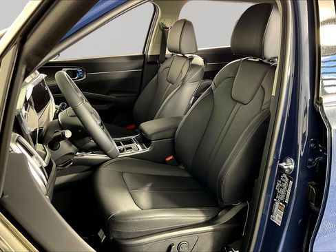 New 2026 Kia Sorento S AWD/4WD image 17