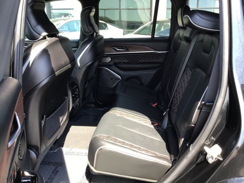 Used 2023 Jeep Grand Cherokee Summit w/ Adv Protech Group IV AWD/4WD image 12