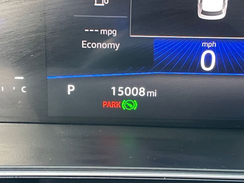 Used 2025 Volkswagen Jetta SE image 40