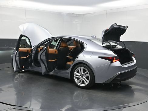 Used 2024 Lexus IS 300 w/ Comfort Package RWD image 36