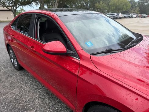 Used 2023 Volkswagen Jetta SE FWD image 14