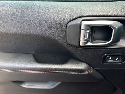 Used 2020 Jeep Gladiator Rubicon AWD/4WD image 11