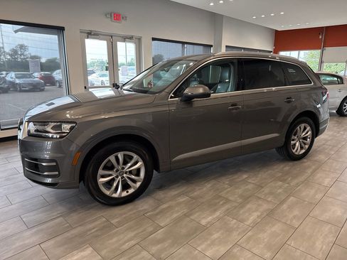 Used 2017 Audi Q7 3.0T Premium Plus image 4