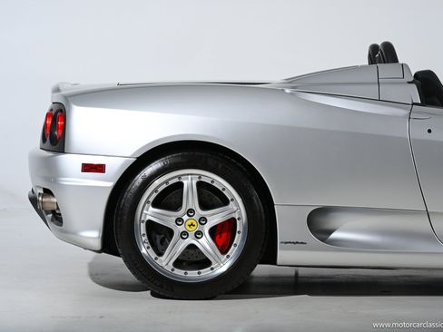 Used 2004 Ferrari 360 Spider RWD image 15