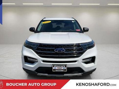 Certified 2021 Ford Explorer XLT w/ Equipment Group 202A AWD/4WD image 2