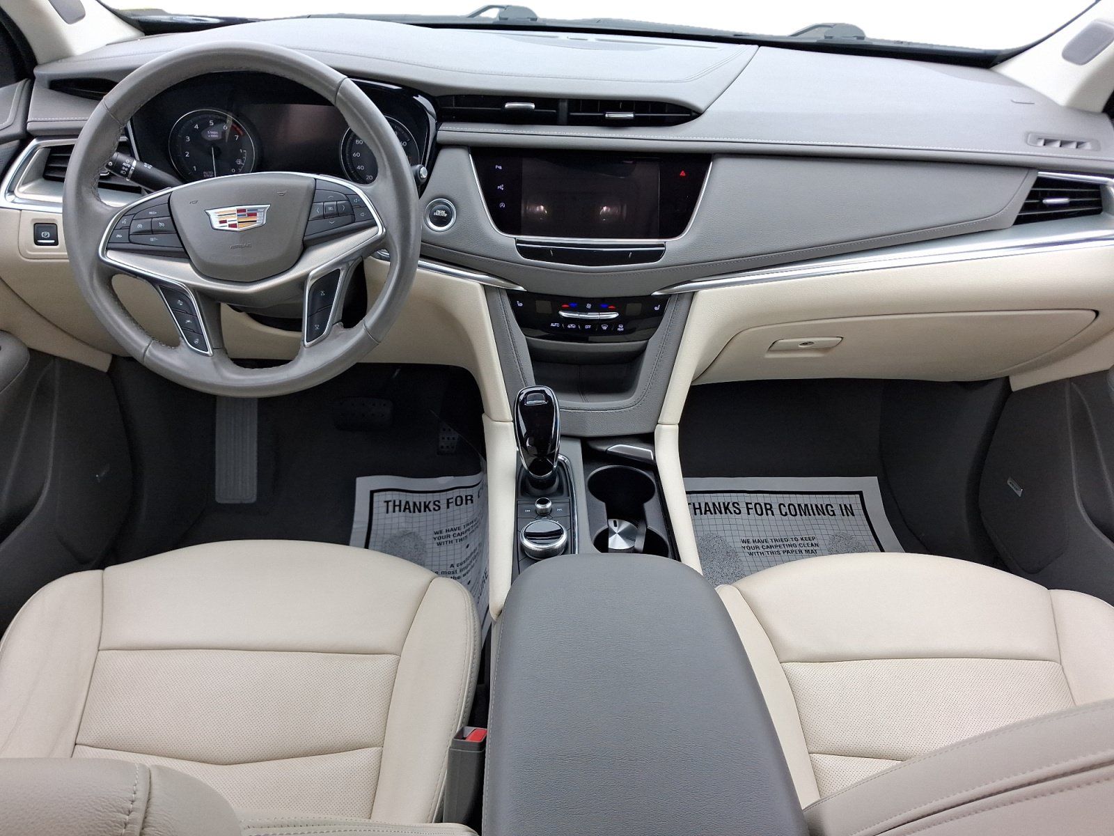 Used 2023 Cadillac XT5 Premium Luxury w/ Technology Package AWD/4WD image 12