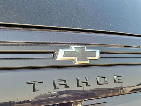 Used 2024 Chevrolet Tahoe Z71 w/ Luxury Package AWD/4WD image 11
