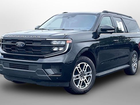 Used 2025 Ford Expedition Max Active AWD/4WD image 13