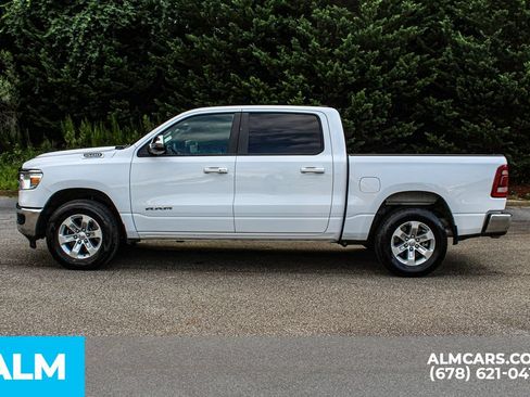 Used 2024 RAM 1500 Laramie AWD/4WD image 7
