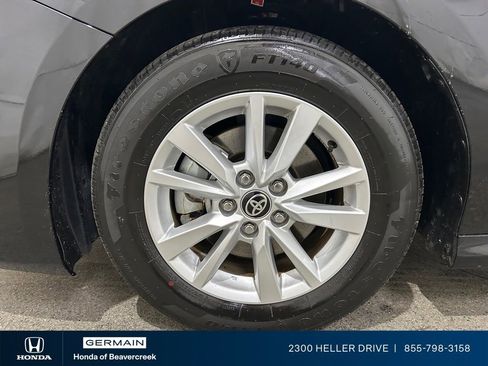 Used 2025 Toyota Camry LE image 13