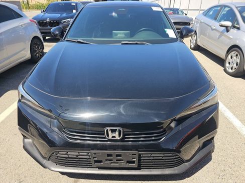 Used 2023 Honda Civic Sport image 2