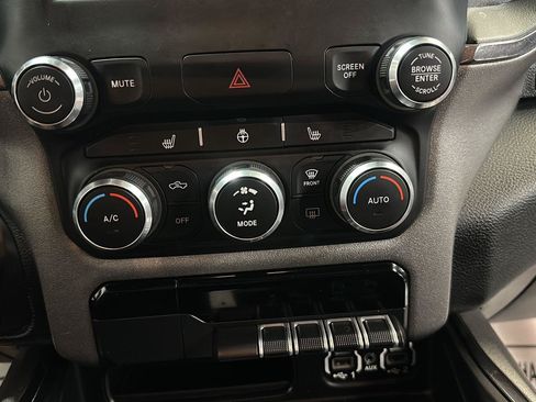 Used 2020 RAM 1500 Big Horn w/ Built-to-serve Edition AWD/4WD image 26