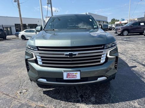 Used 2023 Chevrolet Suburban High Country AWD/4WD image 31
