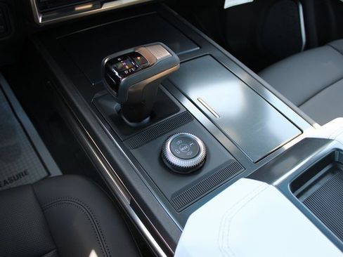 New 2025 GMC Hummer EV 2X image 31