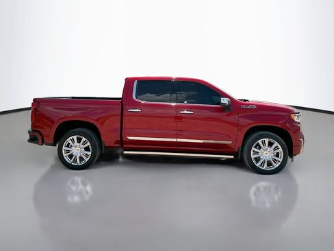 Used 2022 Chevrolet Silverado 1500 High Country w/ High Country Premium Package AWD/4WD image 8
