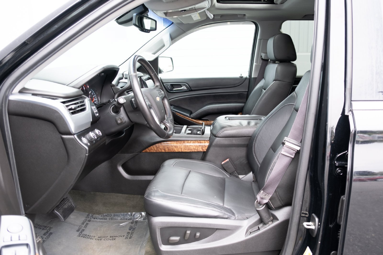 Used 2015 Chevrolet Suburban LTZ AWD/4WD image 10