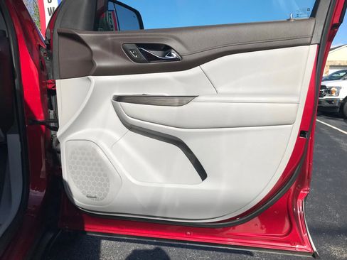 Used 2019 GMC Acadia SLT image 55