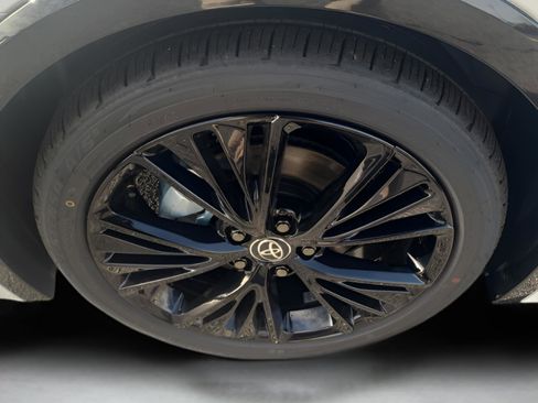 New 2026 Toyota Prius Plug-In Hybrid FWD image 31