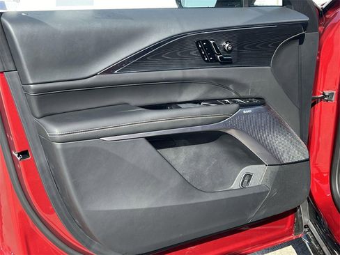 New 2026 Cadillac Lyriq V image 10