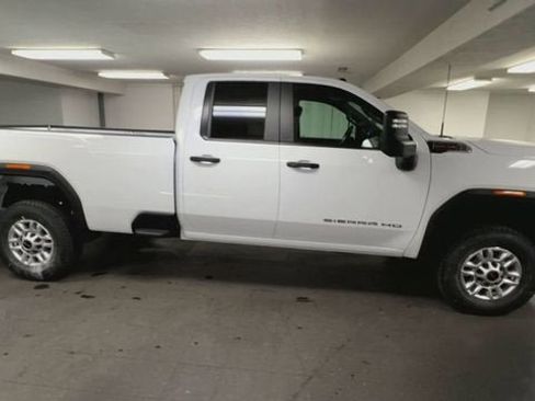 New 2026 GMC Sierra 2500 Pro w/ 1SA Pro Safety Plus Package AWD/4WD image 9