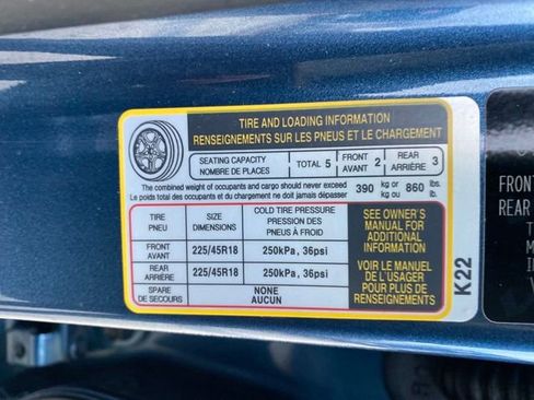 Used 2023 Kia Niro SX Touring image 27