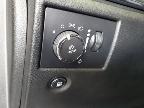 Used 2018 Jeep Grand Cherokee Limited RWD image 21