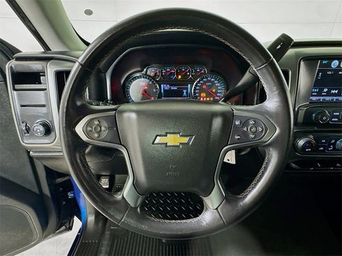 Used 2018 Chevrolet Silverado 1500 LT w/ Texas Edition image 9