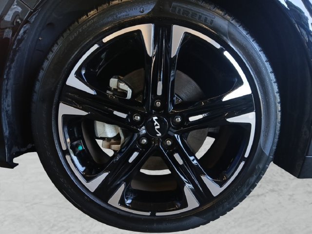 Used 2024 Kia K5 GT-Line w/ GT-Line Premium Package FWD image 24