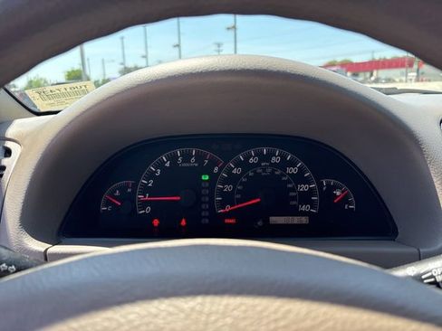 Used 2005 Toyota Camry LE image 15