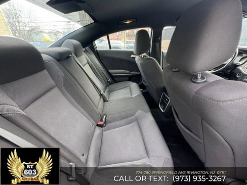 Used 2022 Dodge Charger SXT image 9