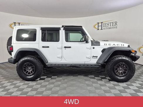 Used 2022 Jeep Wrangler Unlimited Sport w/ Xtreme Recon 35" Tire Package AWD/4WD image 3