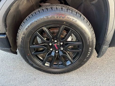 Used 2023 GMC Sierra 1500 Elevation AWD/4WD image 13