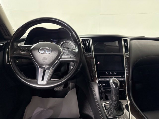 Used 2018 INFINITI Q50 Luxe w/ Essential Package (3.0T Luxe) AWD/4WD image 30