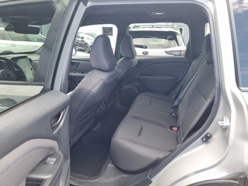 Used 2025 Subaru Forester Premium AWD/4WD image 10