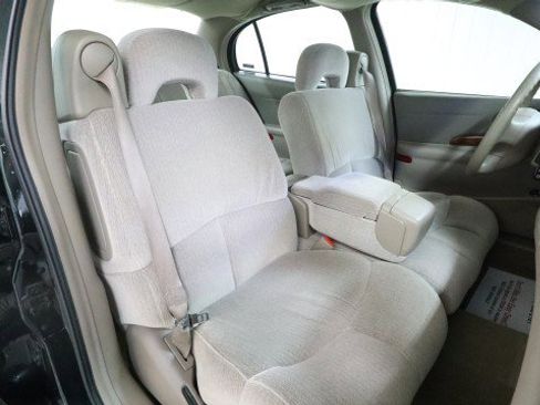 Used 2001 Buick Le Sabre Custom w/ Luxury Pkg image 12