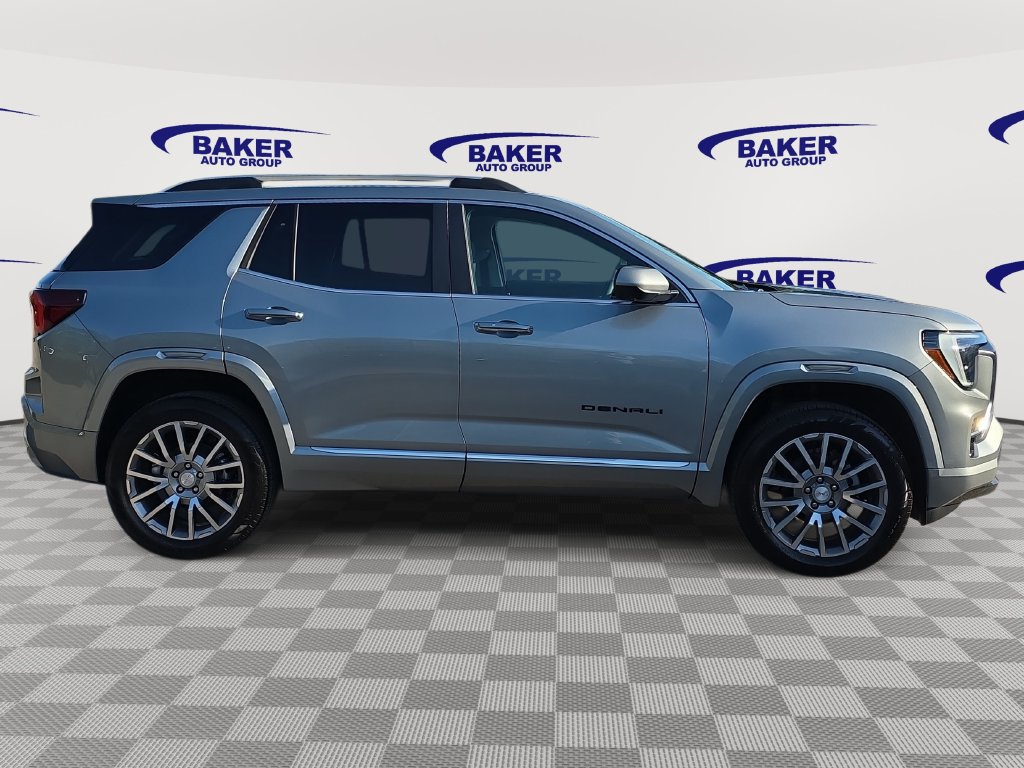 New 2027 GMC Terrain Denali w/ LPO, Black Badging Package AWD/4WD image 4