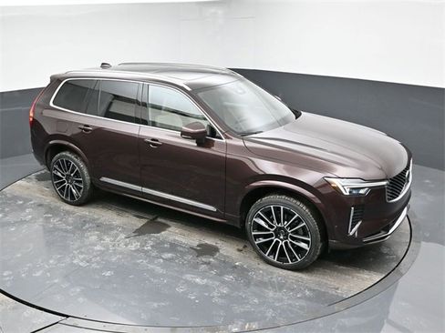 New 2026 Volvo XC90 B6 Plus w/ Protection Package Premier image 38