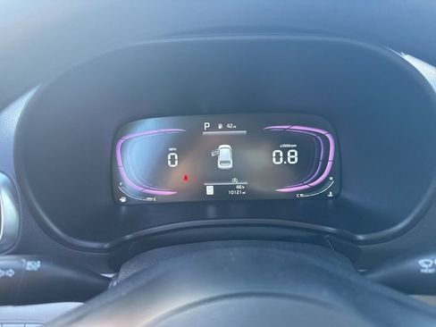 Used 2025 Kia Soul LX FWD image 17