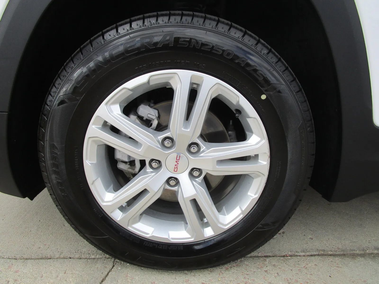Used 2021 GMC Terrain SLE w/ Driver Convenience Package AWD/4WD image 33