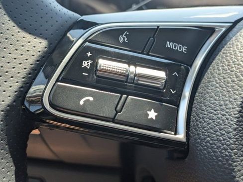 Used 2025 Kia Seltos SX w/ SX Sunroof Package image 26